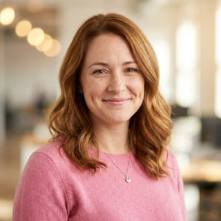 Emily Watson, manager Klantenservice bij Waardorieel